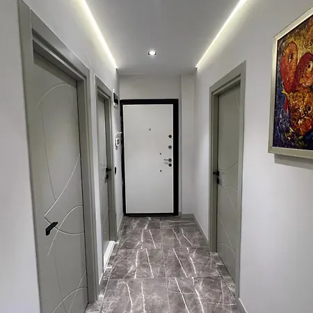Dueden Selalesine Yakin Sik Genis Ve Rahat Daireler